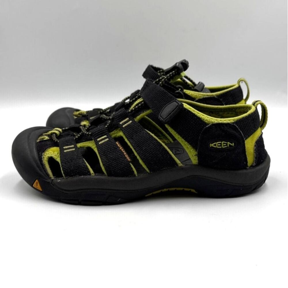 KEEN Kids Newport H20 Water Trail Sandals Big Kid Size 2 Black Yellow Everyday